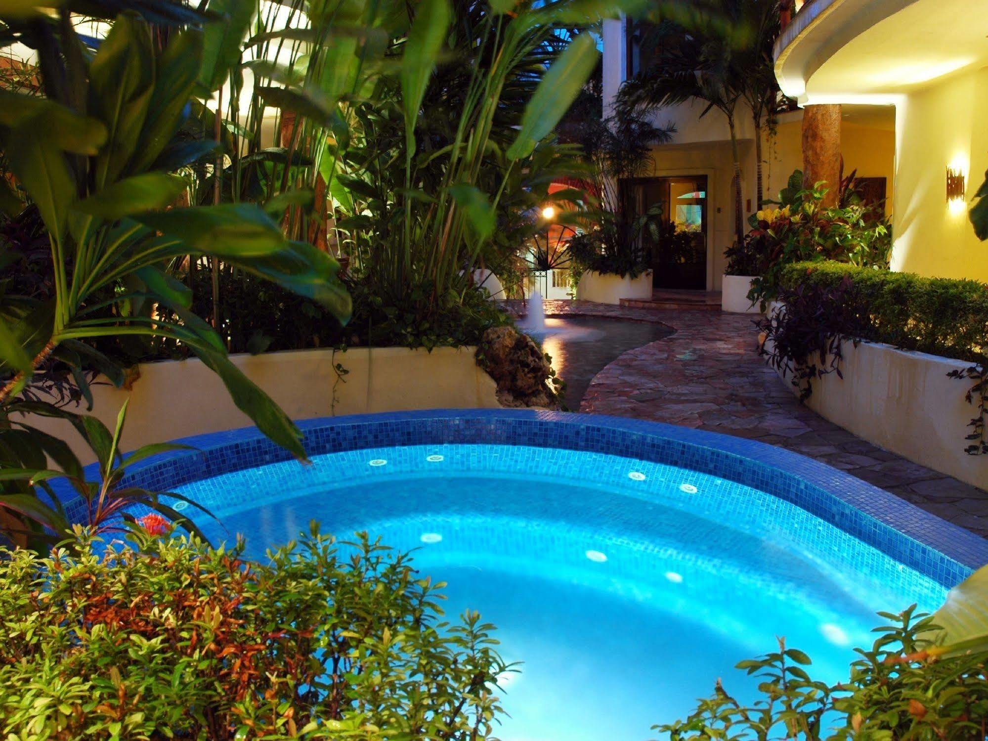 Villas Sacbe Condo Hotel And Beach Club Playa del Carmen Kültér fotó